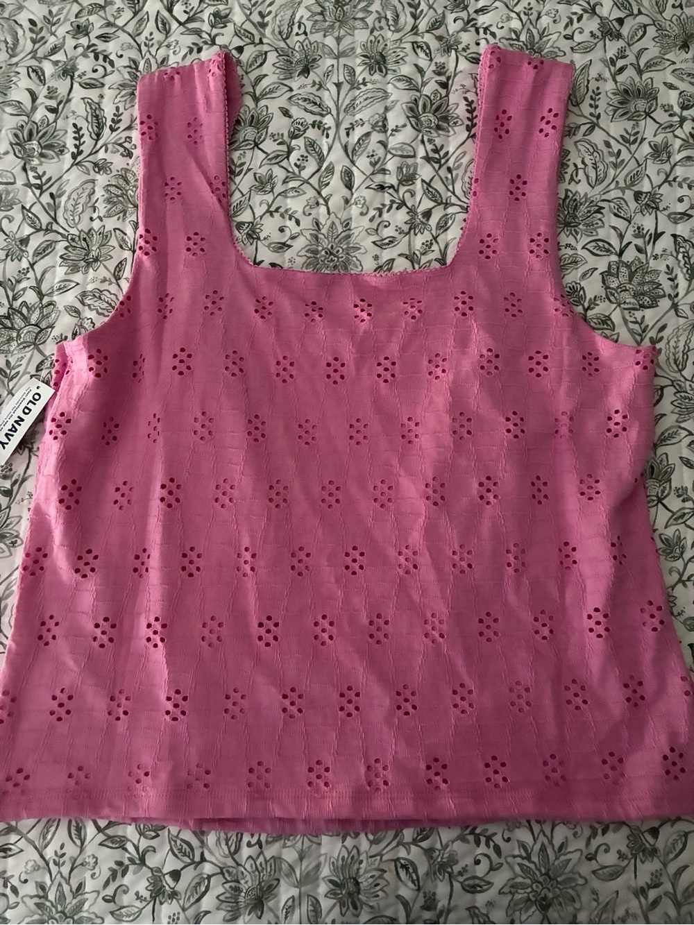 Old Navy Hot Pink Eyelet Square-Neck Camisole - Picture 5 of 5
